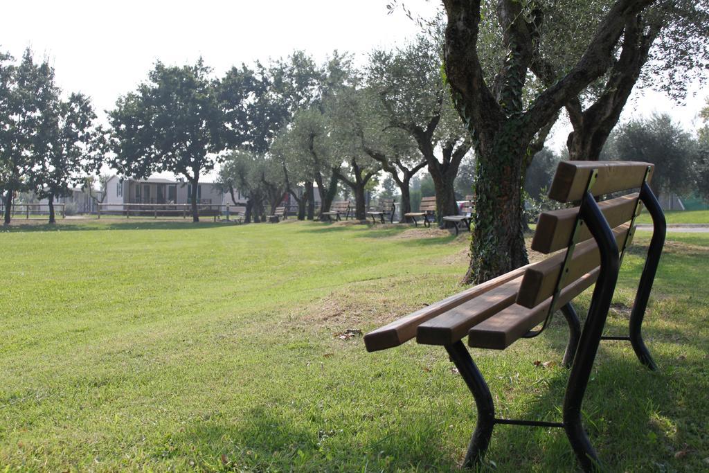 Camping Piantelle Moniga del Garda Kültér fotó